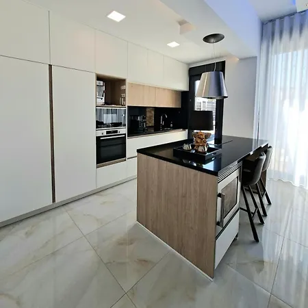Вілла Large With Private Pool And Sauna Pmt37